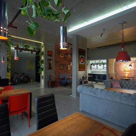 Cubby Hotel Lviv Kültér fotó