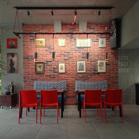 Cubby Hotel Lviv Kültér fotó
