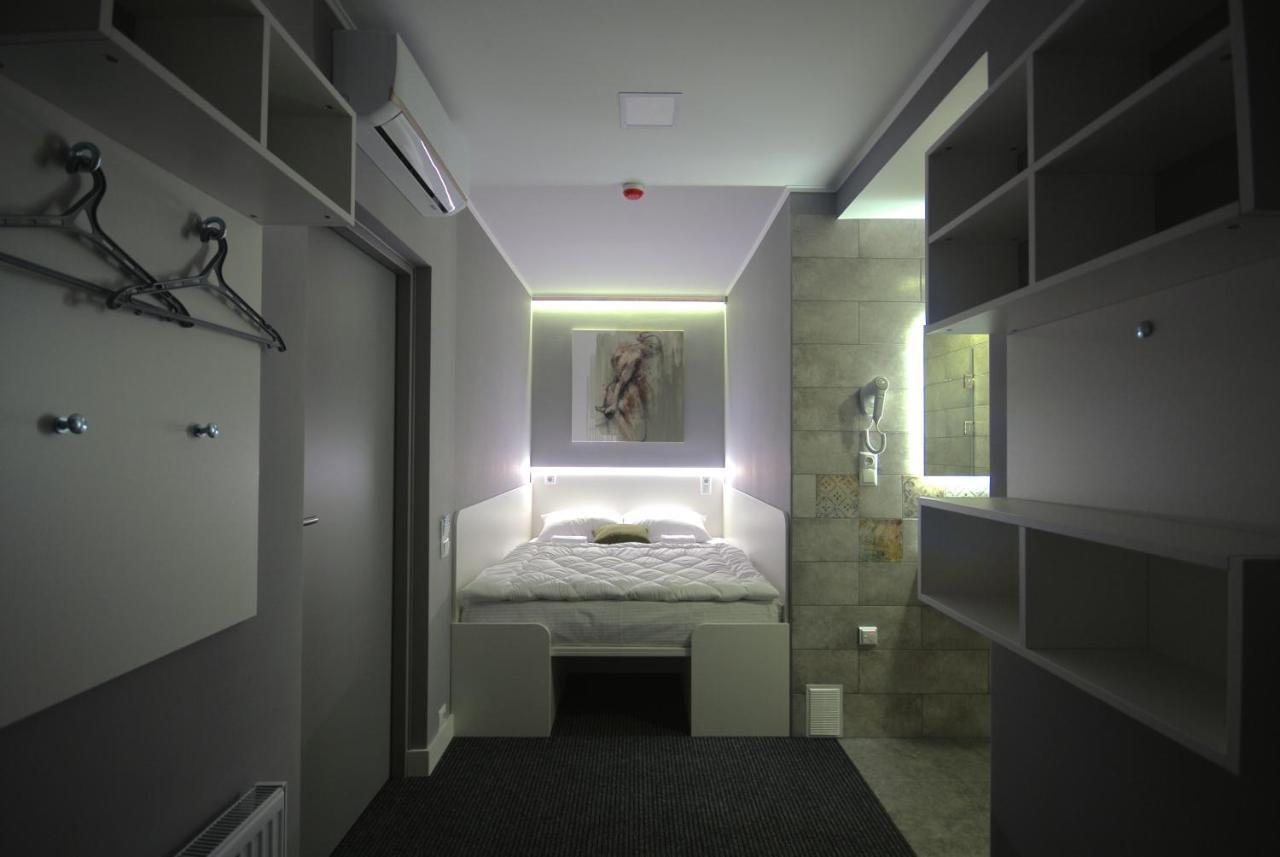 Cubby Hotel Lviv Kültér fotó