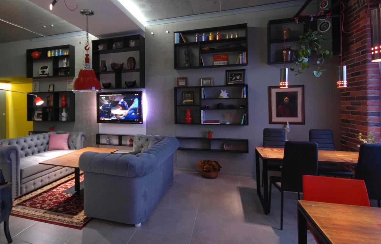 Cubby Hotel Lviv Kültér fotó
